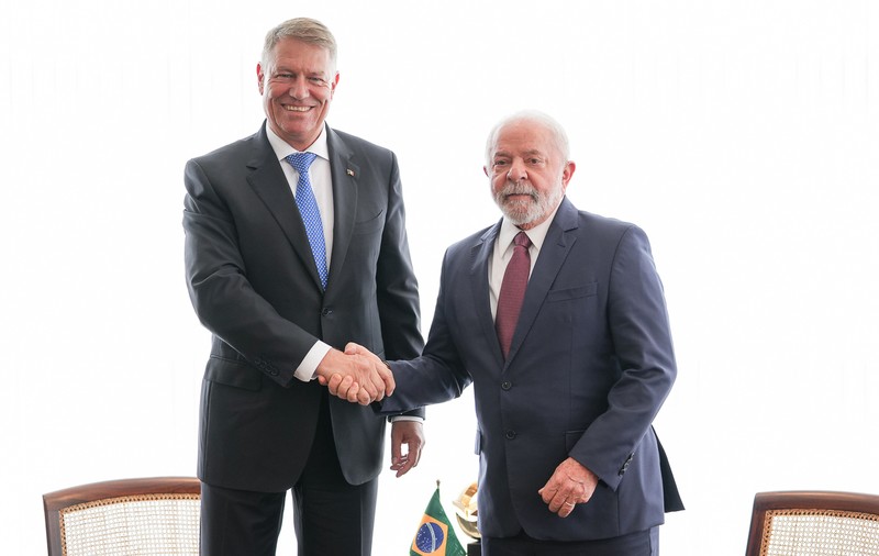 Klaus Iohannis a ajuns în Brazilia. Președintele, primit de omologul său Lula da Silva