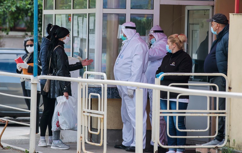 Ce au observat doi manageri de spital COVID din București în ultimele zile: Pacienții nu mai vor să se externeze! Toți vor acum să plece acasă vindecați