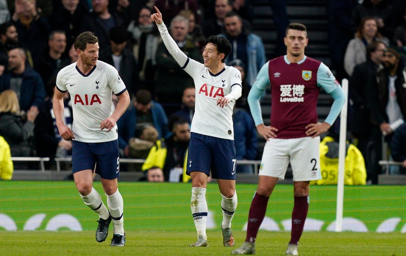 Un copil, evacuat de pe stadion pentru rasism, în Anglia. Ce a făcut puștiul la meciul Burnley - Tottenham
