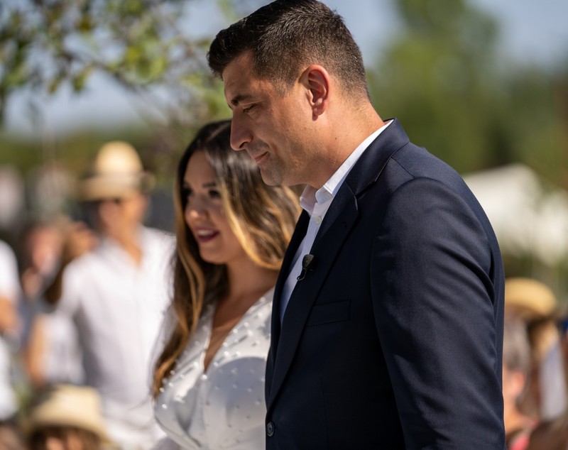 George Simion s-a cununat civil cu Ilinca Munteanu. „Mâine e ziua cea mare, când vom spune «da» în fața lui Dumnezeu”