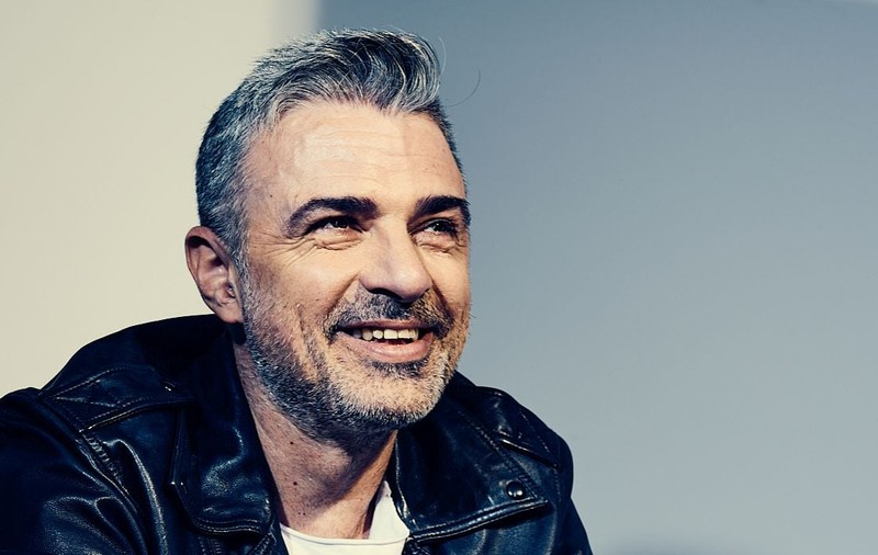 La ce seriale se uită Cornel Ilie: „Sunt câteva”. Ce crede artistul despre folosirea inteligenței artificiale în muzică