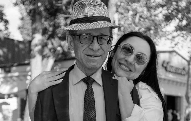 Mesajul transmis de Andra după ce socrul ei a murit: „L-am iubit și respectat din toată inima”. Constantin Măruță a fost judecător
