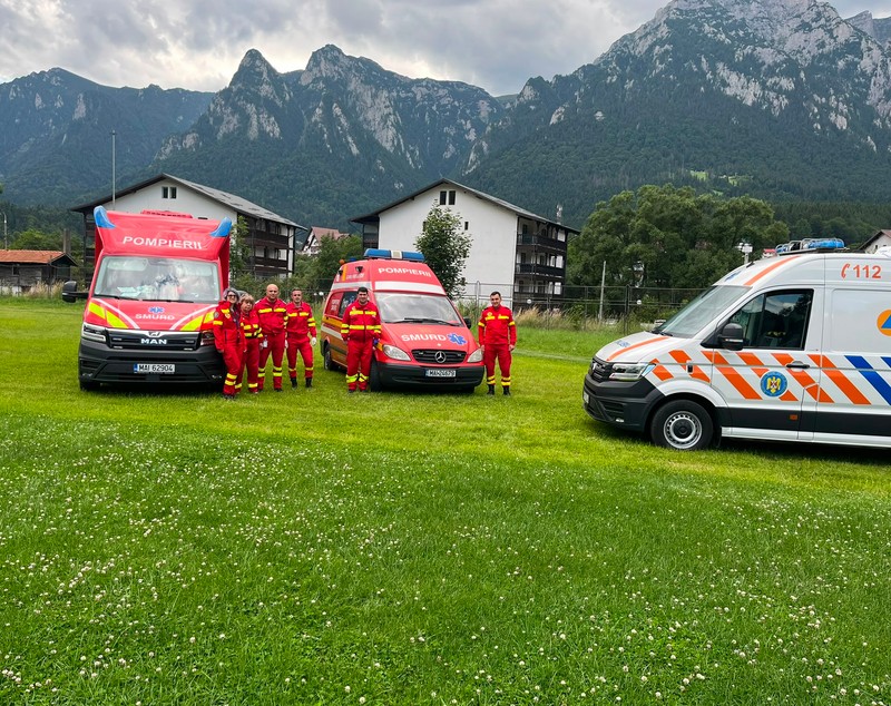 4 alpiniști s-au prăbușit în zona Valea Albișoarei, din Bușteni: unul dintre ei a murit, a intervenit elicopterul SMURD