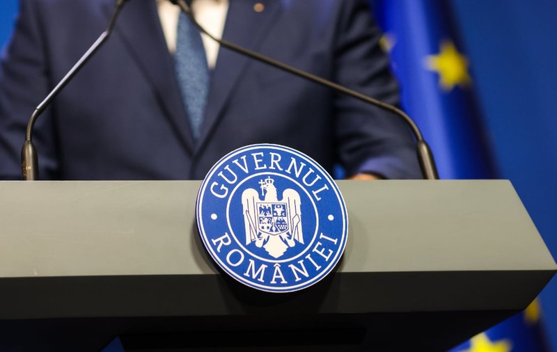 Cele două scenarii ale moțiunii de cenzură PSD-AUR: ce se întâmplă dacă pică Guvernul Bolojan versus ce se întâmplă dacă rămâne pe poziții