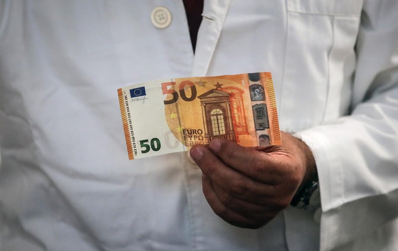 Bulgaria îşi recheamă consulul de la Haga, întrucât acesta pretindea o ”taxă de coronavirus” celor care cereau asistență consulară