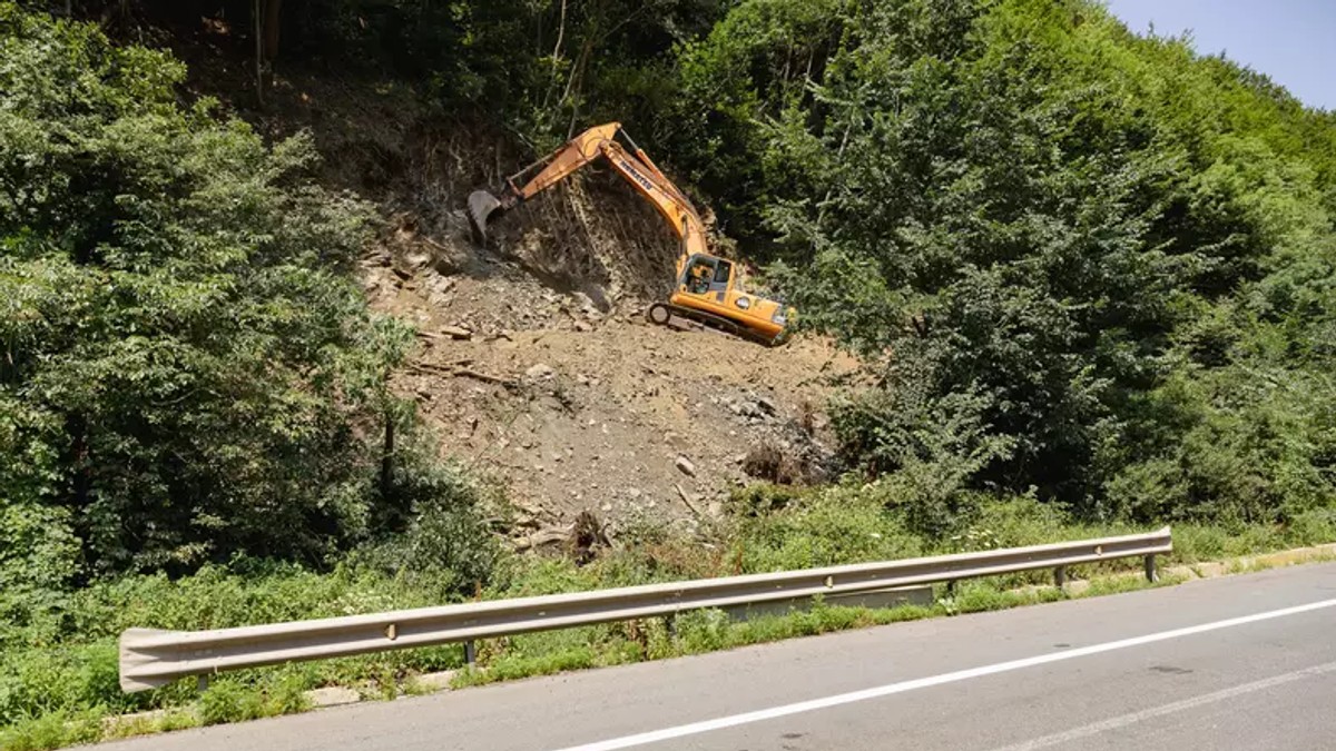 VIDEO REPORTAJ Valea Oltului - viața după barieră. În lipsa traficului, natura își revine și nu prea, iar ministrul Grindeanu supraveghează cu drona progresul lucrărilor