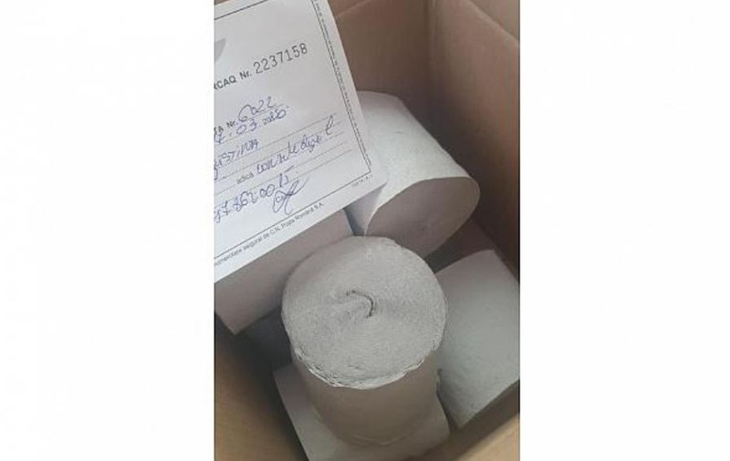 Pățania românilor care au comandat măşti sanitare de pe internet, dar au primit hârtie igienică, a ajuns în presa internațională