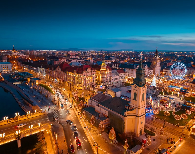Târgul de Crăciun Oradea 2025. Miza pe artizanatul românesc, cu produse create de meșteșugari + un patinoar de 30 de metri lungime
