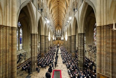 Circa 2.000 de persoane au participat la funeraliile de stat în Westminster Abbey, printre care și sute de demnitari străini