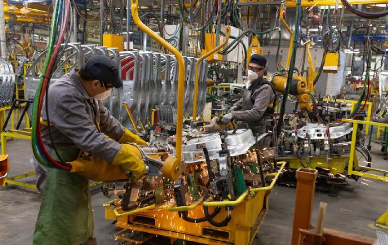Industria auto mondială, aproape de a fi pusă pe butuci de China