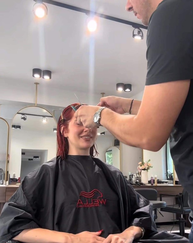 Imagini cu Lidia Buble după ce și-a schimbat radical lookul. Artista, mai îndrăzneață ca niciodată. „A fost un delir pe social media”