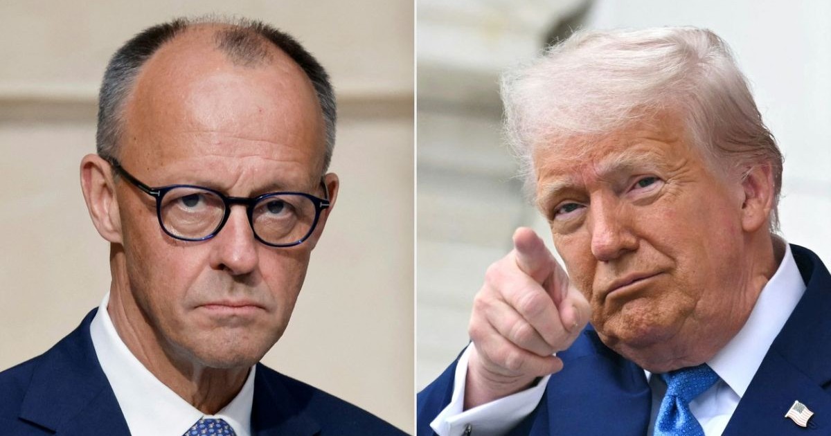 Colaj cu cancelarul german Friedrich Merz (stânga), serios, cu ochelari și cu președintele SUA.Donald Trump, serios, arata cu degetul aratator de la mana dreapta in fata