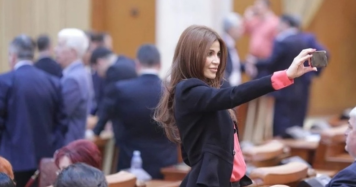 Andreea Cosma a depus documente în legătură cu denunțul lui Ghiță contra lui Koveși