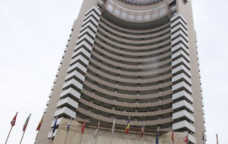 Magazinul Unirea și Intercontinentalul, puse sub sechestru în dosarul Adamescu!