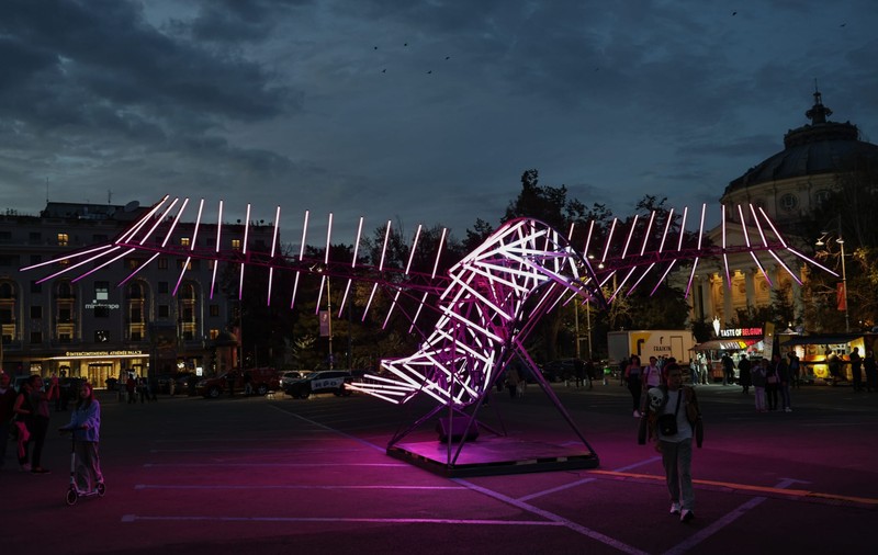 A început Spotlight în București: Spectacole de video mapping pe clădiri celebre, până duminică I VIDEO