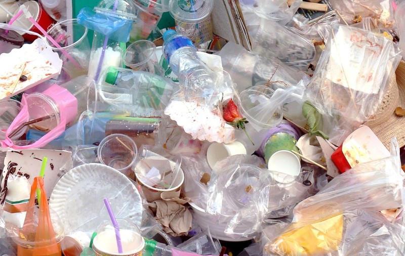De ce deșeurile din plastic nu se degradează niciodată cu adevărat
