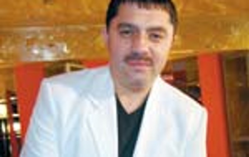 Si-a indesat in buzunare 40.000 €