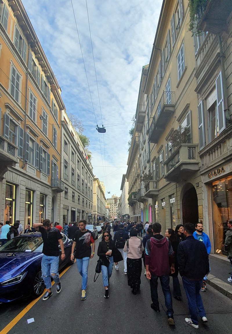 Via Montenapoleone din Milano