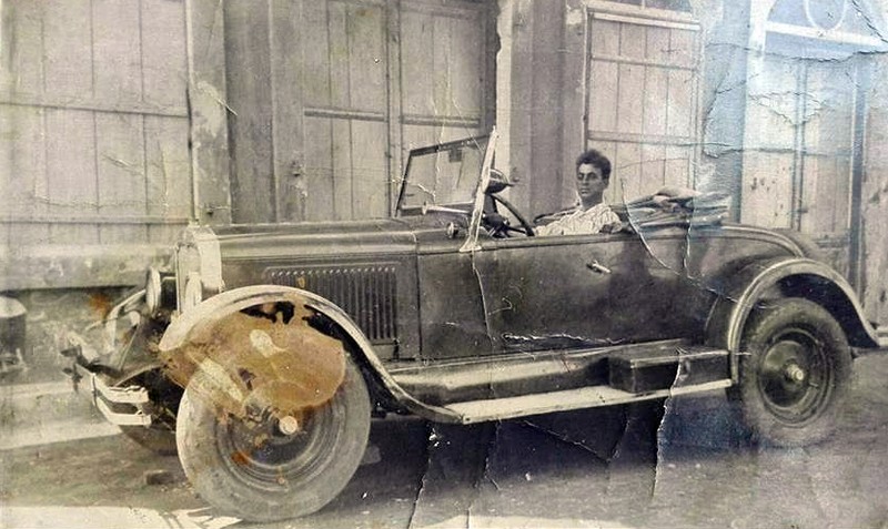 Automobil în Sulina în anii '30.