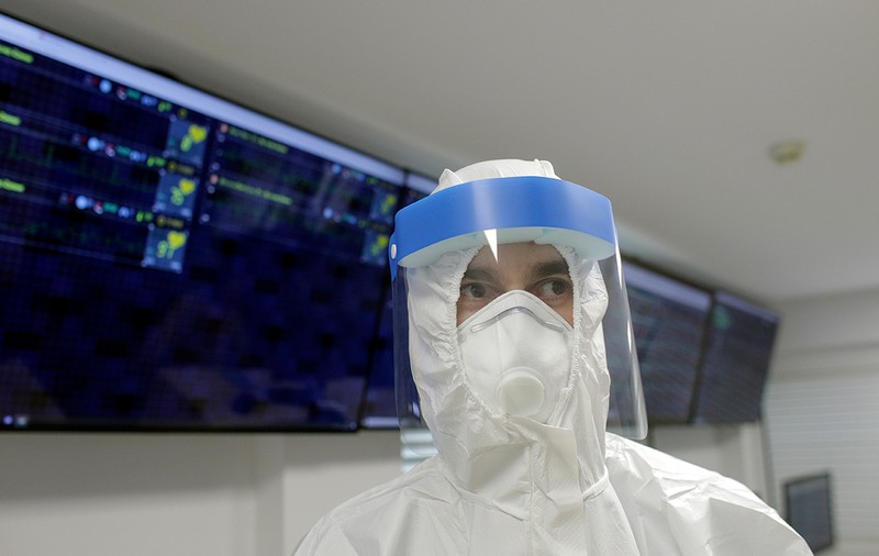 Economistul Cornel Ban: „Ar trebui să ne concentrăm pe un regim productiv și de cercetare tipic economiei de război. În ritm mult mai rapid decât SUA în anii '40”