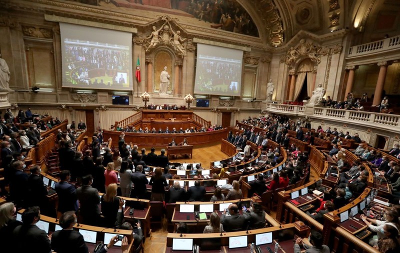 Portugalia a legalizat eutanasia, după o lungă dezbatere care a divizat țara. Opozanții asigură că legea nu se va aplica