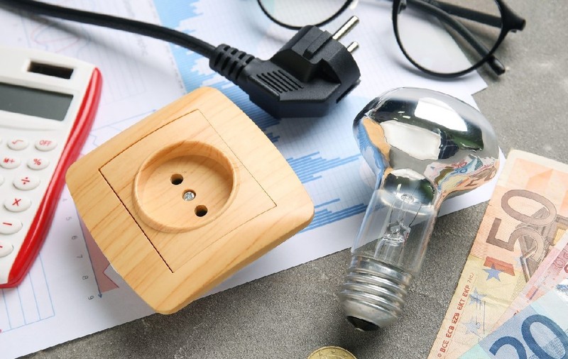 Românii ar putea plăti cu până la 121% mai mult la energie. Cum vor arăta facturile de la 1 iulie