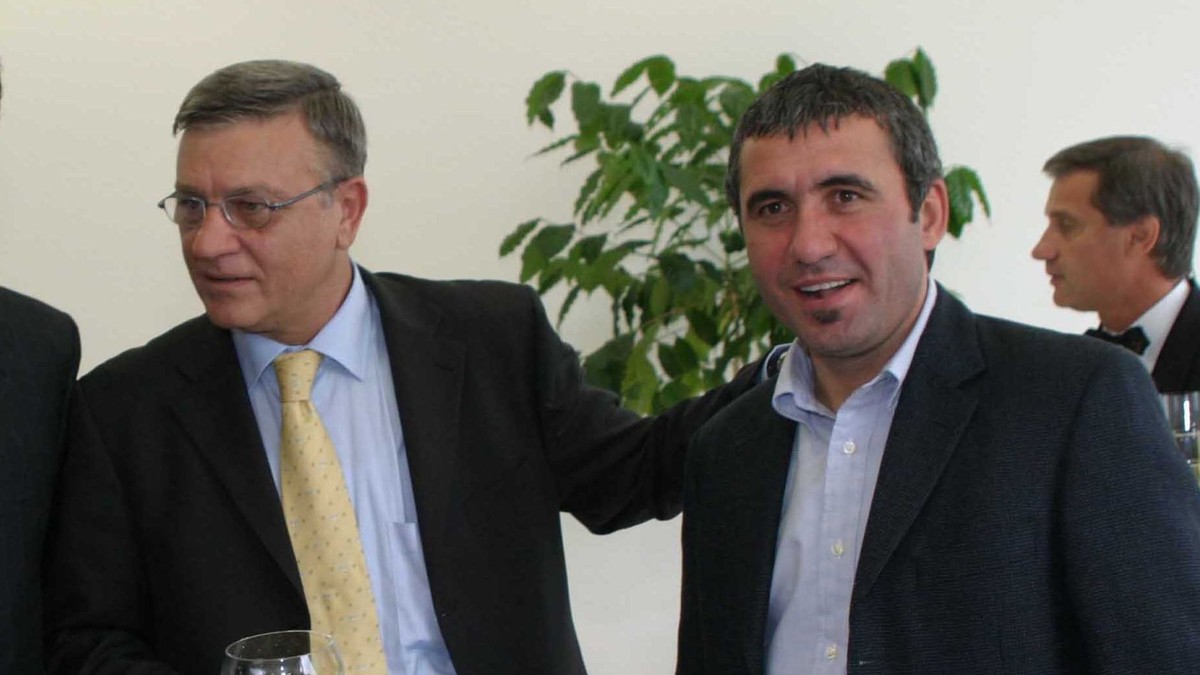 Scandal între Gică Hagi și Mircea Sandu. ”Și-a ieșit din fire și l-a curățat”