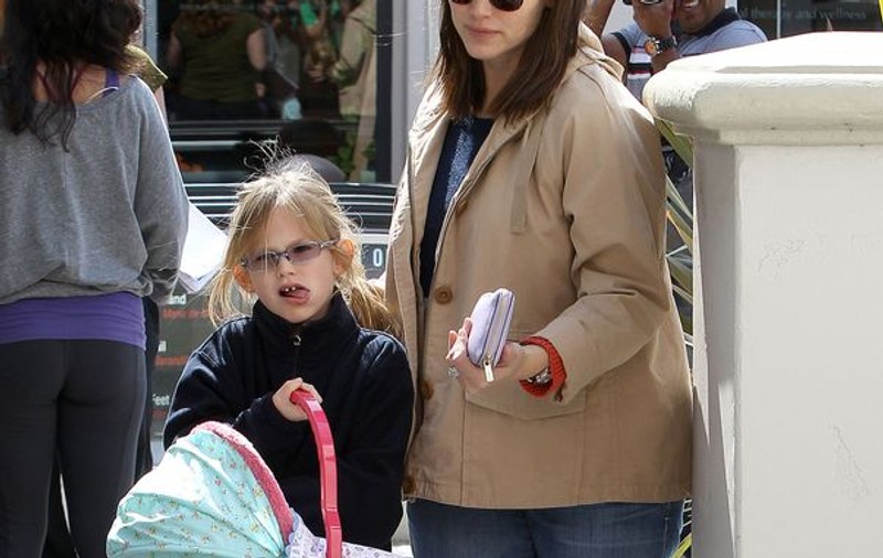 Jennifer Garner, primele poze după nașterea celui de-al treilea copil | FOTO