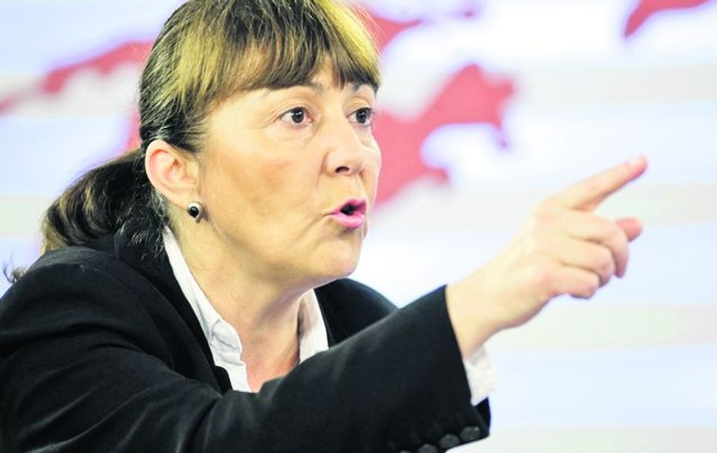 Monica Macovei VREA SĂ-I IA LOCUL lui Traian Băsescu