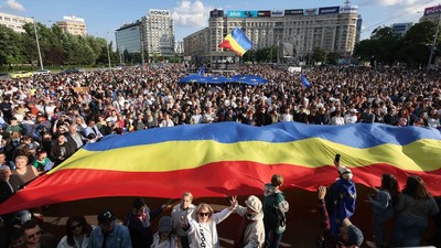 Mii de oameni, la mitingul „România în lumină”, din Piaţa Victoriei (5)