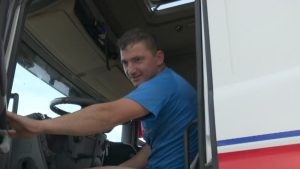 Cu TIR-ul pe plajă foto: Observaor de Constanța