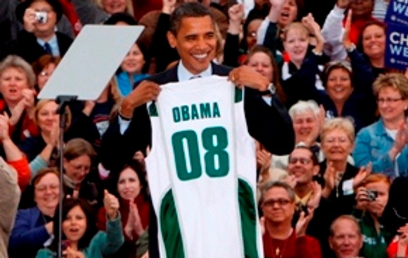 Obama a aşteptat rezultatele votului jucând baschet