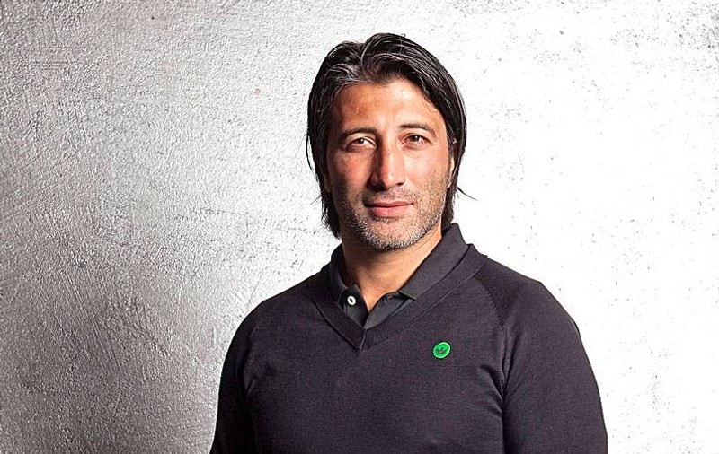 Murat Yakin, antrenorul lui Basel, are o firmă de construcţii şi două restaurante
