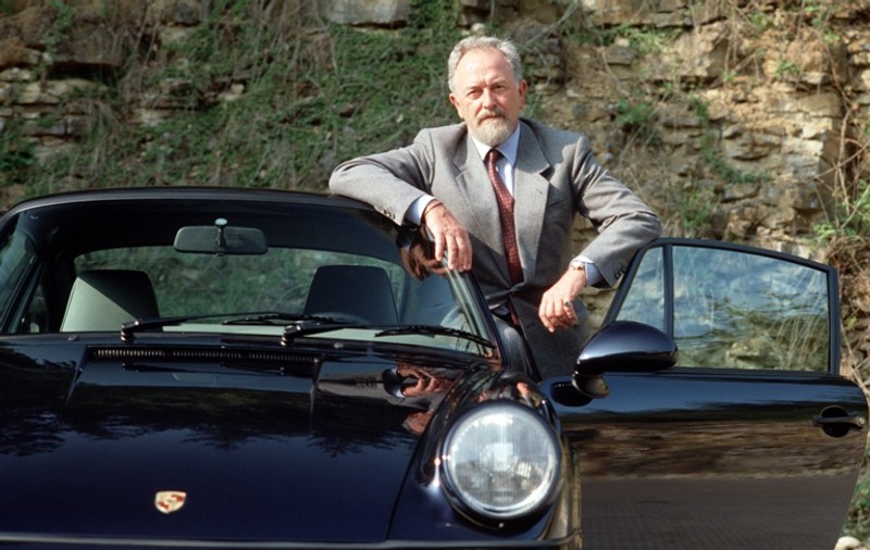 Ferdinand Porsche, designerul maşinilor sport, a murit la 76 de ani