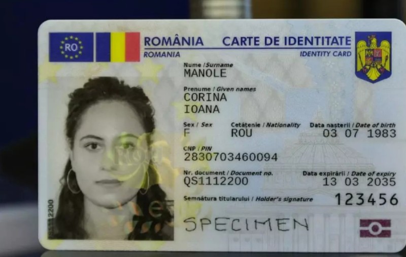 Locuitorii din Craiova cu buletin electronic sunt nevoiți să umble cu adeverință fiindcă instituțiile nu pot citi noile acte