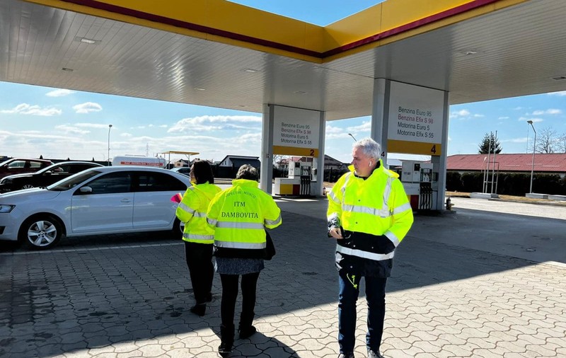 Aproape 1.000 de controale și 145 de amenzi aplicate de ITM după cozile uriașe de la benzinării