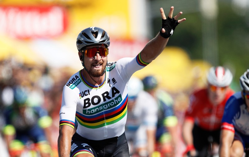Slovacul Peter Sagan, învingător în etapa a 2-a din Turul Franței la ciclism. Campionul mondial a preluat tricoul galben