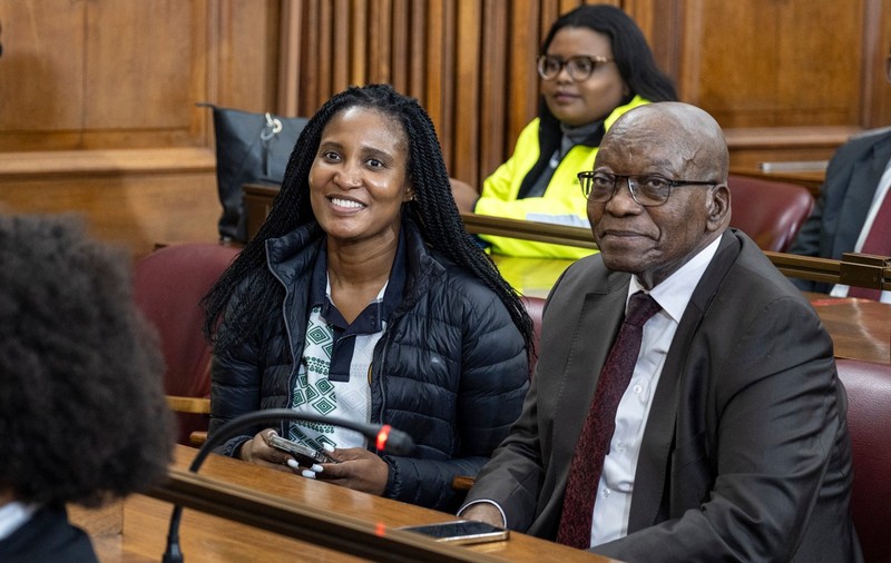 Sud-africani au fost păcăliți să lupte pentru Rusia sub pretextul unui curs pentru bodyguarzi: „Nu este linia frontului”. Fiica fostului președinte Jacob Zuma, anchetată în acest caz
