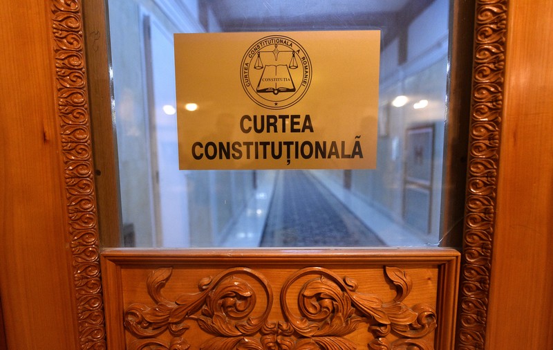 Renumărarea voturilor la prezidențiale. Trei scenarii privind efectele deciziei CCR
