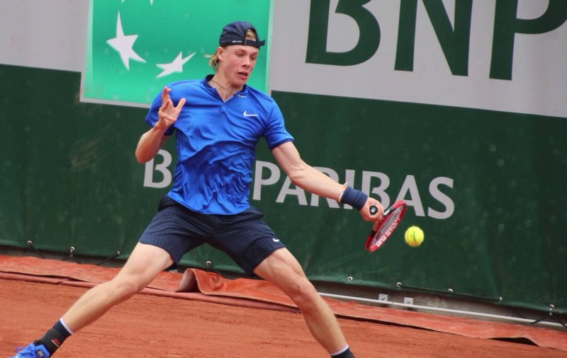 Un jucător canadian l-a lovit pe arbitru cu mingea de tenis și a fost descalificat! Gazdele au pierdut cu Marea Britanie în Cupa Davis | VIDEO