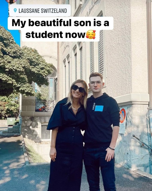 Cum arată băiatul lui Carmen Negoiță și al lui Ionuț Negoiță. Harold are 20 de ani și studiază acum în Elveția