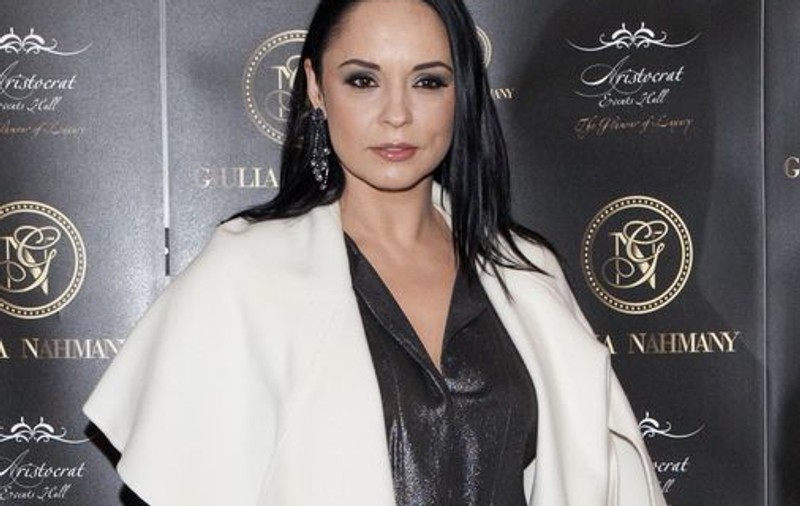 E divorţată legal, dar declară: "În buletin sunt încă Andreea Marin Bănică" O fi păstrat şi numele solistului?
