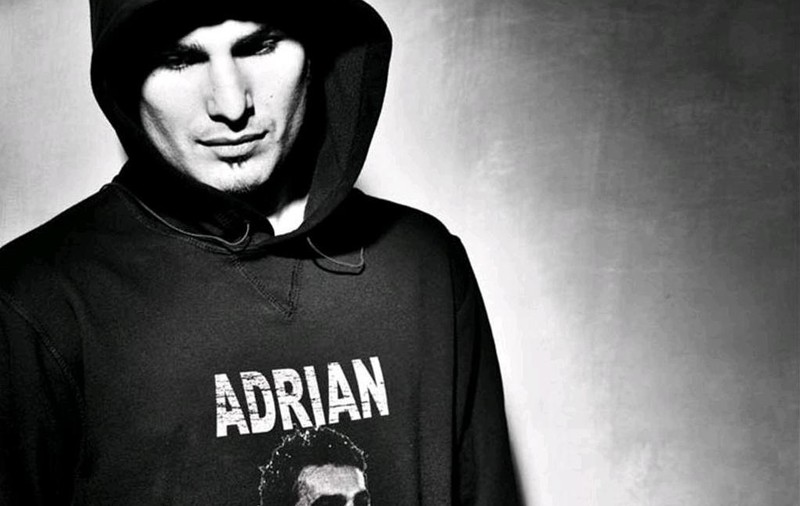 Acuzații incredibile la adresa lui Adrian Mutu: ”A sechestrat un băiat, l-a lovit cu ciocanul și l-a scufundat în piscină. A vrut să-l dea la câini și să-l arunce la tomberon”. Detalii despre Sandra, actuala iubită: ”A fost clienta lui”. Alte nenorociri cu ”Brili” / FOTO