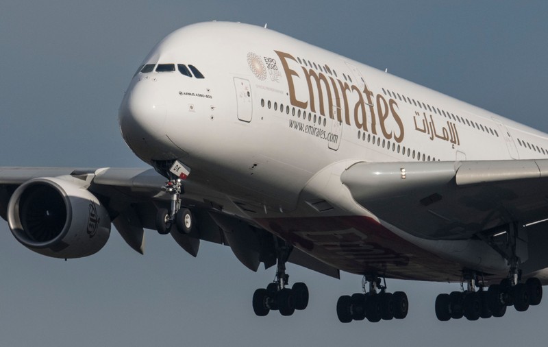Piloţilor de la Emirates li s-a cerut să intre în concediu fără plată timp de un an. Industria aviaţiei trece prin cea mai gravă criză