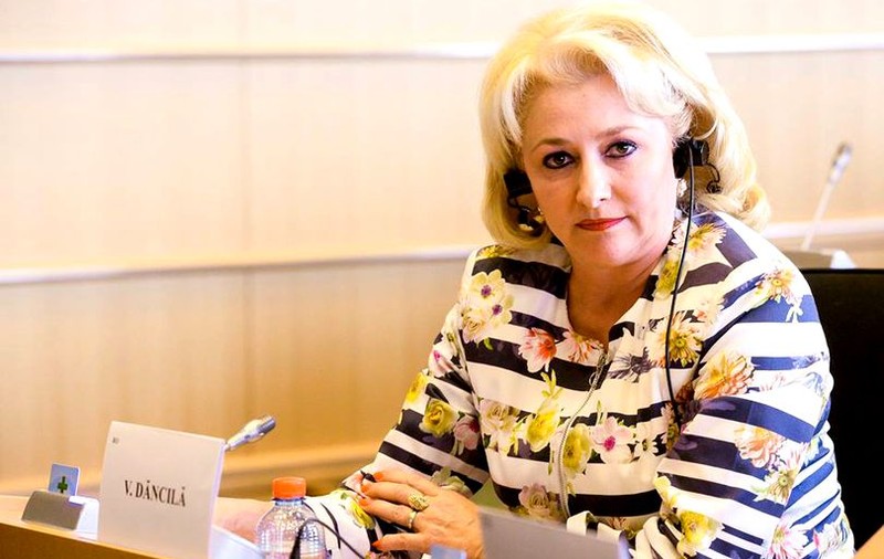 Viorica Dăncilă, bătută în stradă. Premierul României, agresată că a rupt afișe cu Traian Băsescu