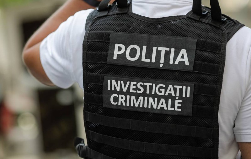 Tânăr găsit mort de către iubita sa, după ce s-a spânzurat într-o pădure de lângă Timișoara. Avea depresie din cauza datoriilor