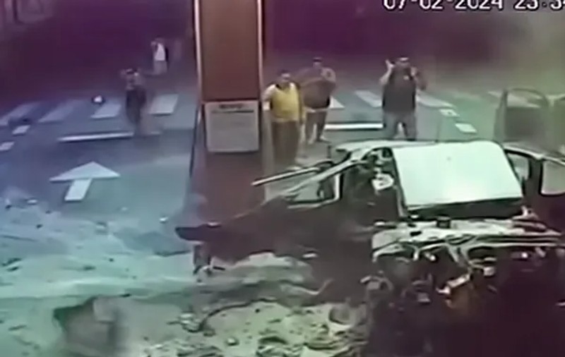 Mașina unei polițiste traficante a explodat când făcea plinul într-o benzinărie din Argentina. Avea 20 de kilograme de cocaină în rezervor | VIDEO