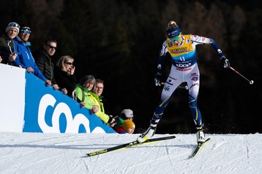 Frida Karlsson, concurând în proba de cross country | Foto: EPA