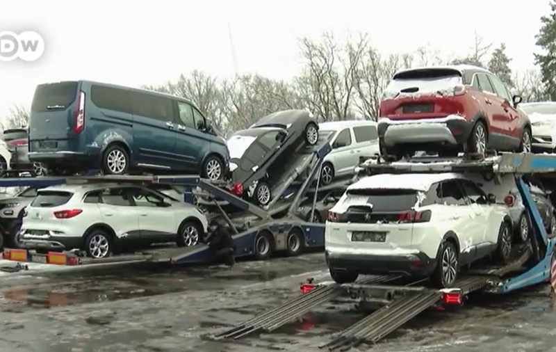 Gheață uscată și tuneluri de lumină: secretele din spatele mașinilor second-hand de sub 100.000 km parcurși, din Germania