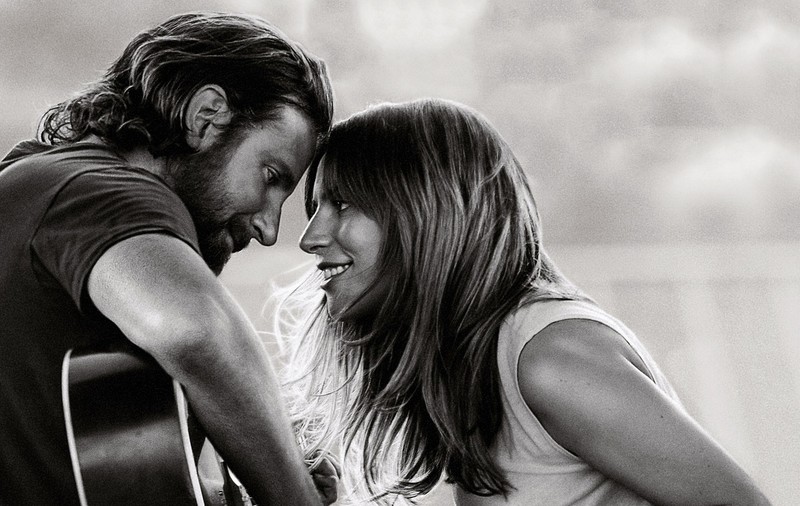 CRONICĂ DE FILM/ Lady Gaga și Bradley Cooper fac pereche într-o dramă romantică sfâșietoare. «A Star is Born», câștigătorul Globului de Aur pentru cea mai bună melodie